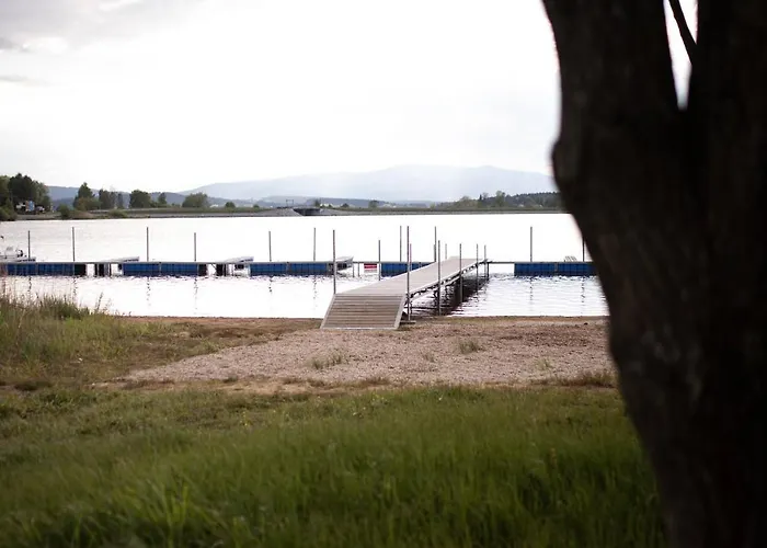 Male Lipno 1084 * Černá v Pošumaví